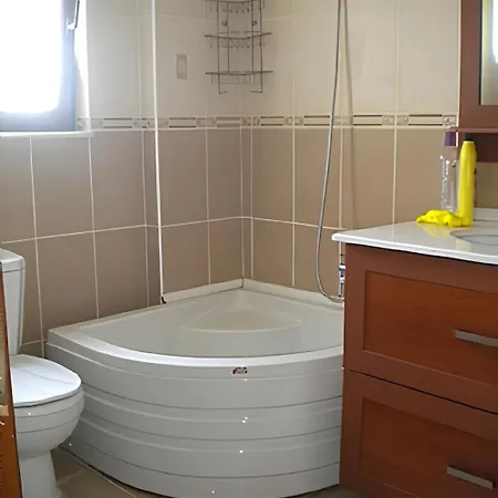 Alacati'nin Merkezinde Luex Hotel *