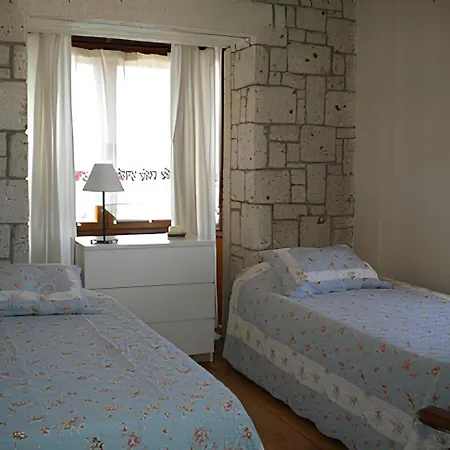 Alacati'nin Merkezinde Luex
